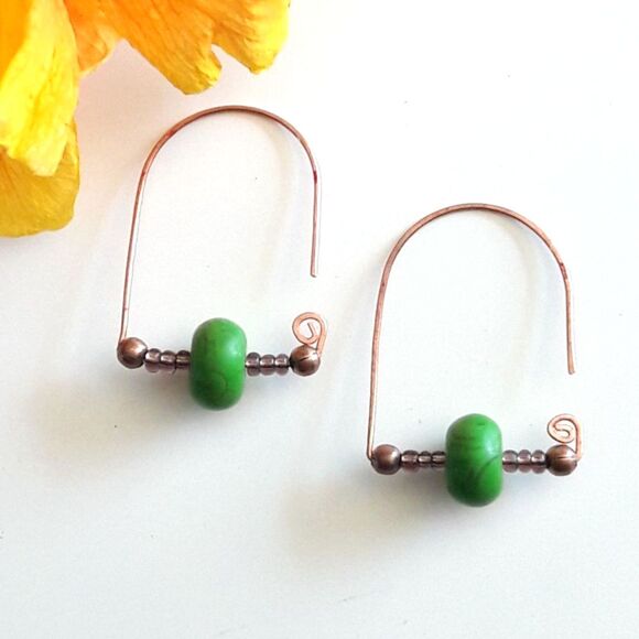 artisan earrings 626#mfs Green stone Magnesite gemstone coins Copper threader ro - Picture 5 of 5